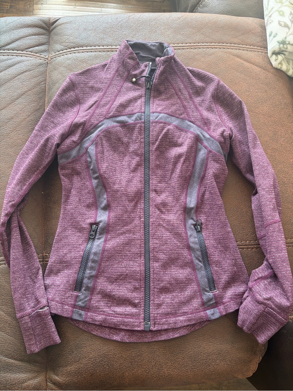 lululemon athletica super RARE coco pique - check pique plum
